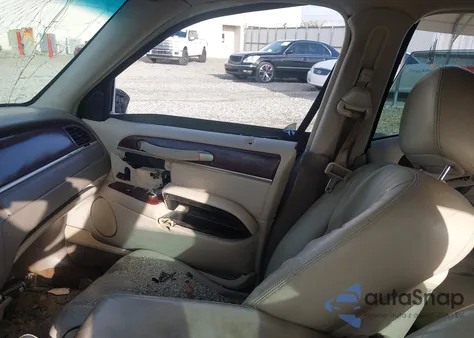 2004 Lincoln Town Car Signature из США, поврежденный, VIN 1LNHM81W74Y623806